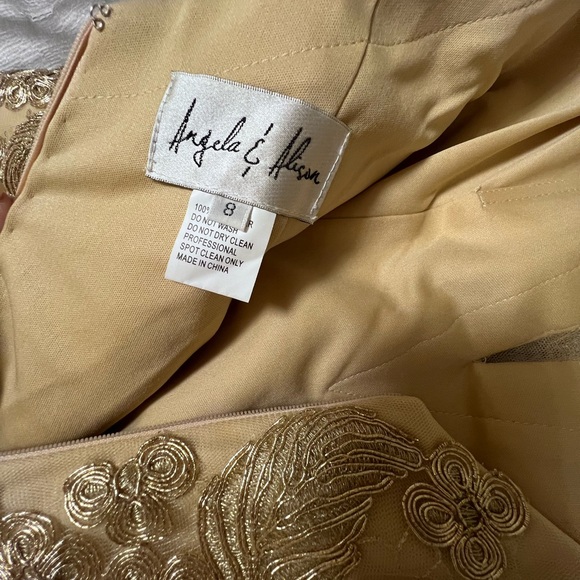 Gold gown size 8 by Angela & Alison - Picture 6 of 7